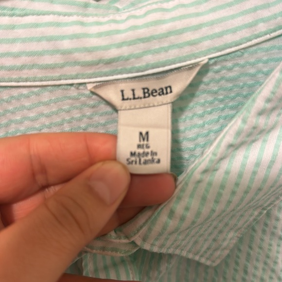 L.L. Bean mint green seersucker button down, women’s size medium - Picture 3 of 4
